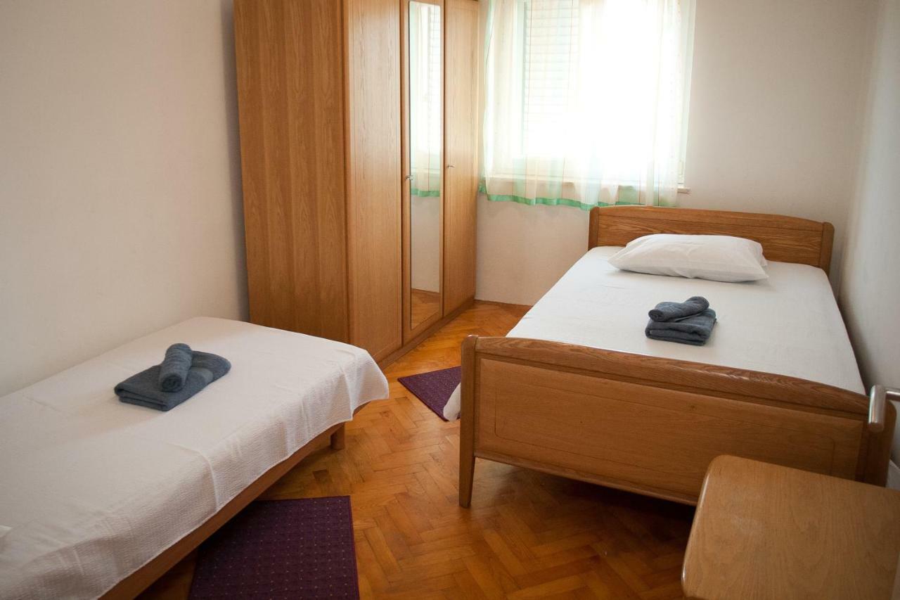 Apartman Ana Radovin エクステリア 写真